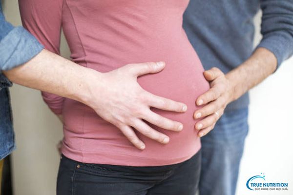 Có Thai Vẫn Có Kinh Nguyệt? Máu Báo Thai Là Gì?