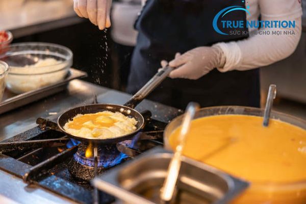 Những Rủi Ro Không Ngờ Từ Trứng Sống: Cúm H5N1 Có Thực Sự Là Mối Đe Dọa Lớn?