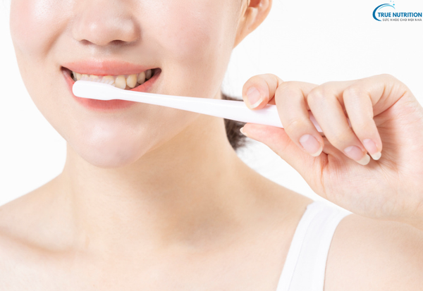 Cách Trị Răng Xỉn Màu: Bí Quyết Cho Nụ Cười Trắng Sáng Suốt Cả Ngày