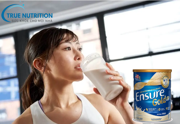 Sữa Ensure Gold Sản Xuất Ở Đâu? Nguồn Gốc Và Quy Trình Sản Xuất Của Dòng Sản Phẩm Dinh Dưỡng Nổi Tiếng Này