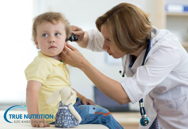 Bệnh viêm tai giữa: Dấu hiệu, nguyên nhân và cách điều trị