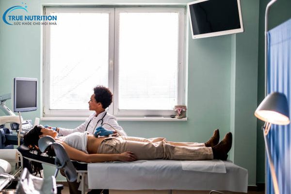 Ung thư gan ăn được tổ yến không?