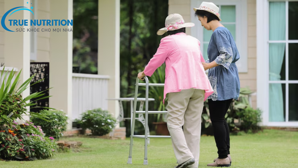 đau nhức xương do loãng xương