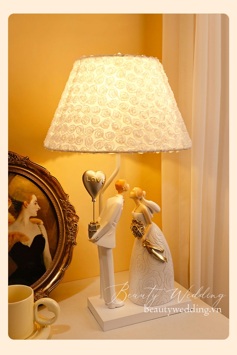 đèn bàn trang trí phòng tân hôn quà cưới