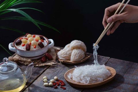 Tổ yến chưng trứng sữa và công dụng