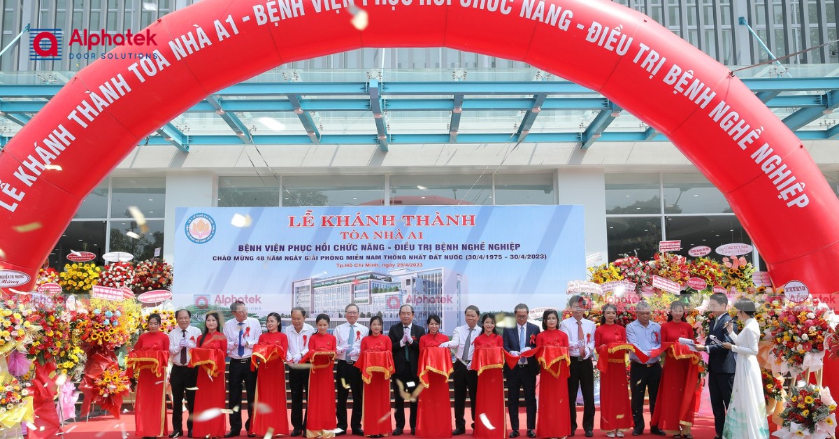 7.1 - alphatek.vn - Lễ cắt băng khánh thành tòa nhà mới của bệnh viện