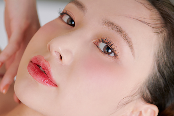 Đánh Má Hồng Cho Mặt Tròn: Bí Quyết Cho Đôi Má Tươi Tắn và Rạng Rỡ