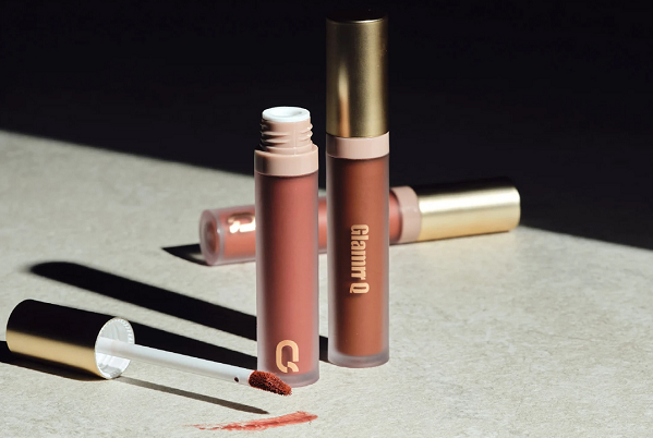 Review Son Glamrr Q: Bảng Màu Đa Dạng và Thành Phần Dưỡng Môi Tuyệt Vời