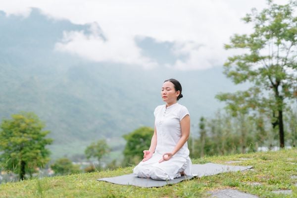 Tại sao tập trung vào hơi thở là điều cần thiết trong thực hành yoga?
