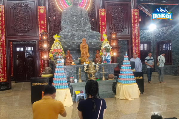 ĐẠI LỄ PHẬT ĐẢN VESAK