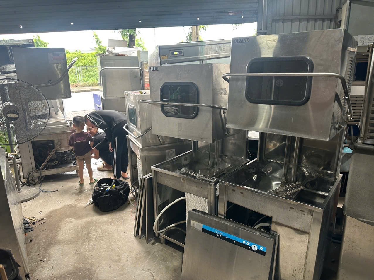 Có nên mua máy rửa bát công nghiệp cũ, thanh lý không 2
