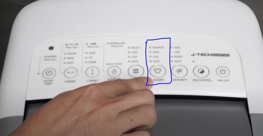 Máy hút ẩm Sharp DW-J27FV-S sấy khô quần áo