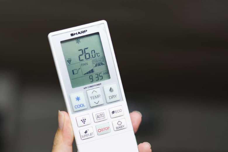 Nên dùng điều hoà hay máy hút ẩm chế độ dry