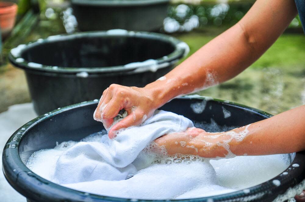Nước từ máy hút ẩm có dùng được không