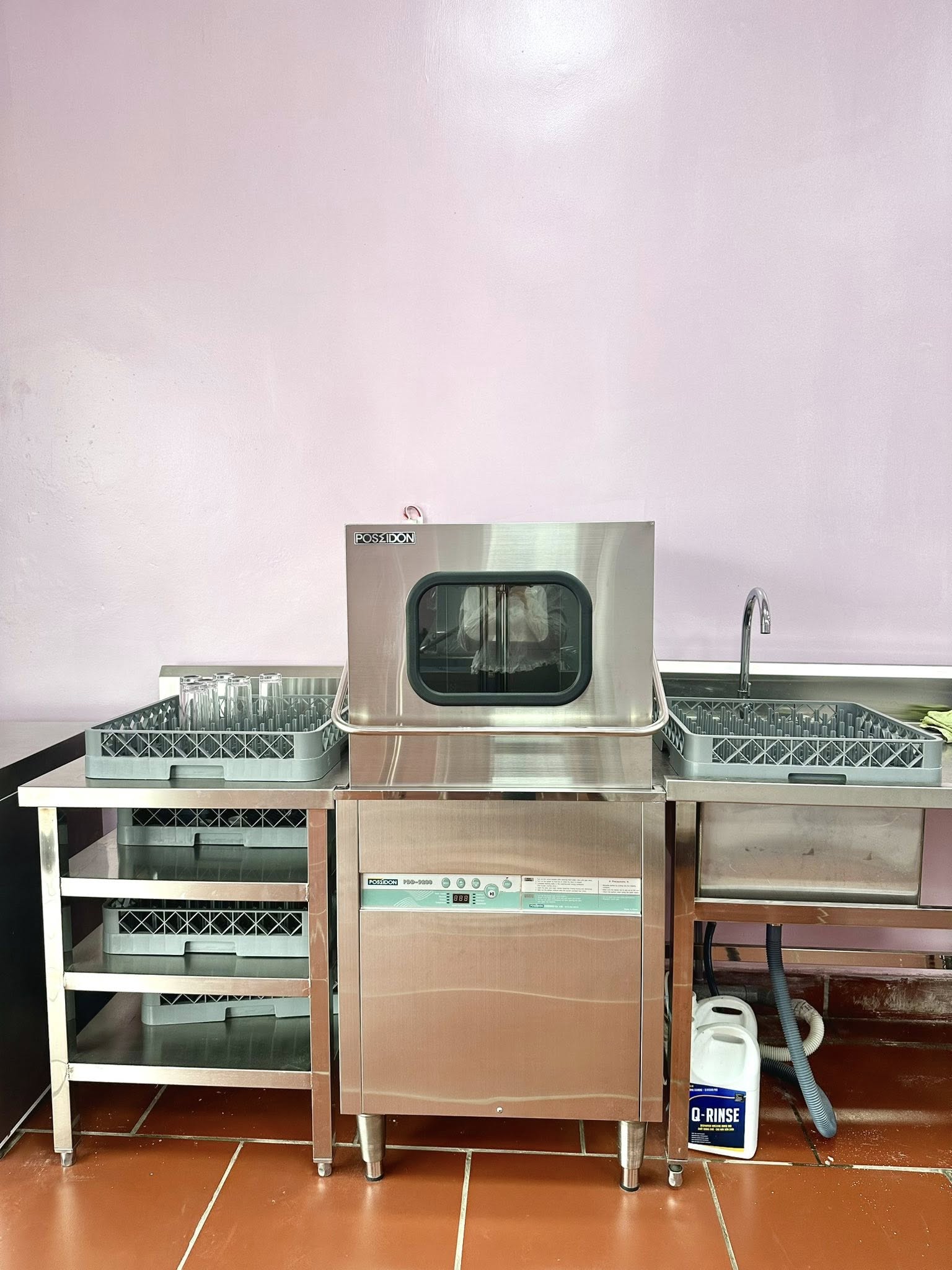 Máy rửa bát công nghiệp cửa sập hạn chế