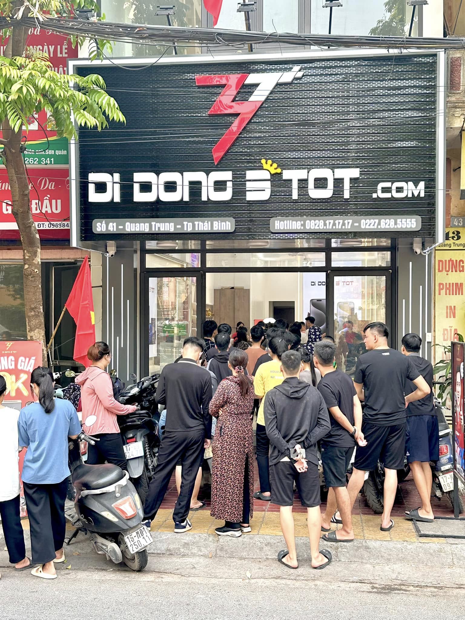 Mua điện thoại cũ tại Thái Bình – Đến ngay Di Động 3 Tốt, uy tín số 1 khu vực!