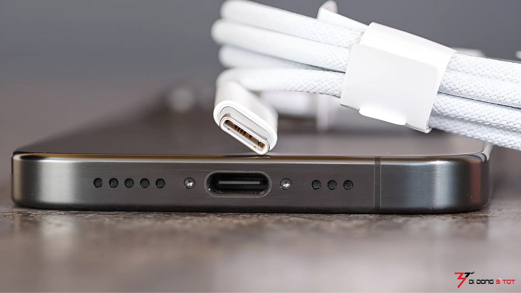 Cách sạc pin iPhone 16 mới mua đúng cách giúp kéo dài tuổi thọ pin