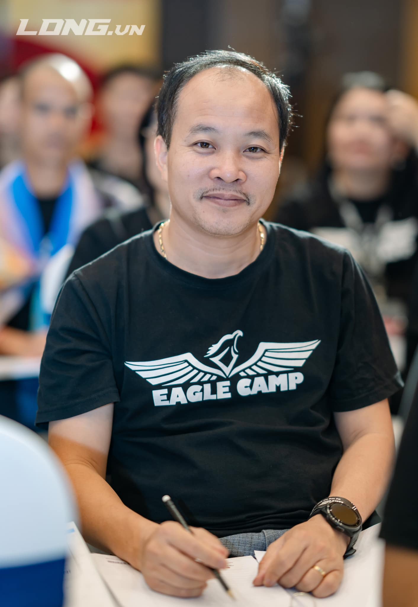 Hàng Đầu Trong Lĩnh Vực Nha Khoa, Người Mang Lại Nụ Cười Tự Tin Cho Hàng Nghìn Người