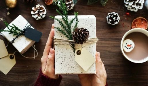 Gợi ý 20+ món quà tặng 20/10 cho bạn gái độc đáo, nàng nào cũng mê!