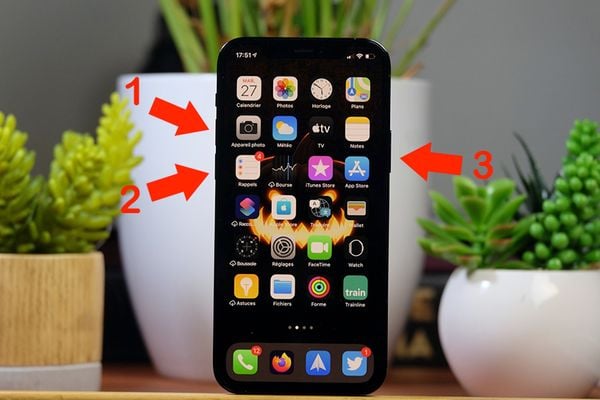 Cách khởi động lại iPhone 12