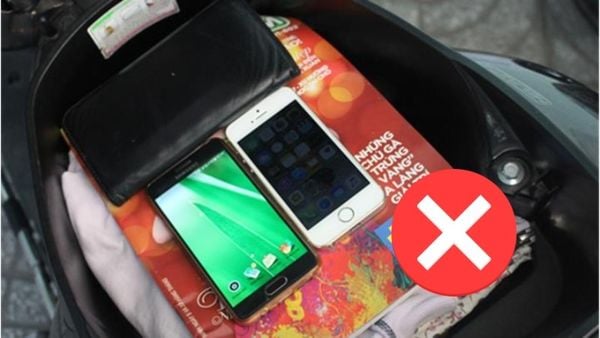 Điện thoại iPhone khi bỏ vào cốp xe sẽ bị ảnh hưởng nhiệt lượng từ cốp xe