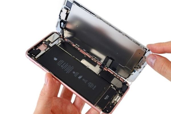 iPhone bị thay màn hình có sao không Có nên mua iPhone đã thay màn hình không? -  Di Động 3 Tổt