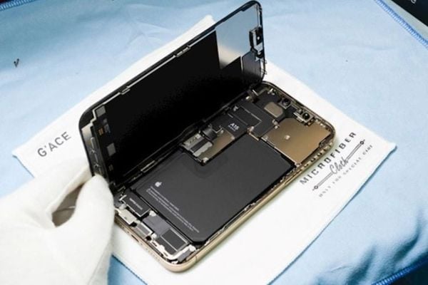 iPhone bị thay màn hình có sao không Có nên mua iPhone đã thay màn hình không? -  Di Động 3 Tổt