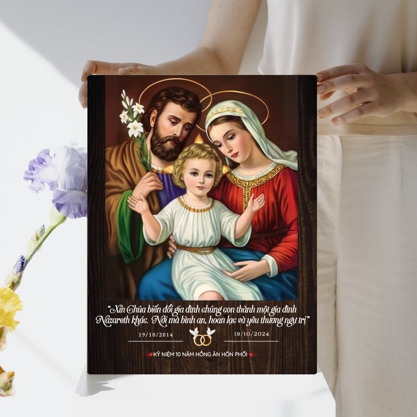 Tranh Gỗ Công Giáo - Món Quà Kỷ Niệm 10 Năm Ngày Cưới Ý Nghĩa và Thiêng Liêng