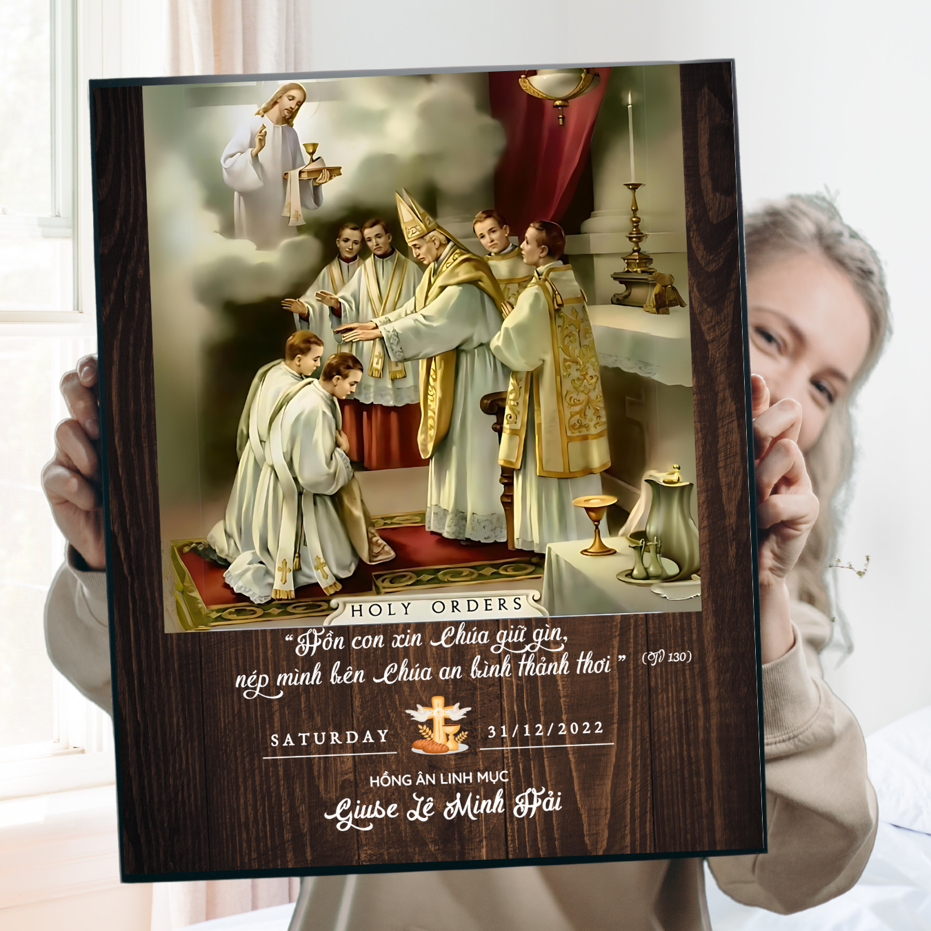 Nên Tặng Quà Gì Cho Linh Mục? Gợi Ý Từ Những Bức Tranh Gỗ Đặc Biệt