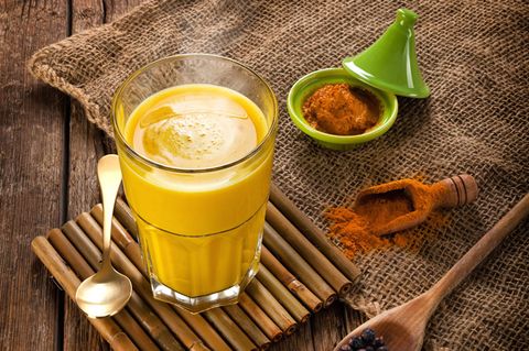 BỘT NGHỆ VÀ TINH BỘT NGHỆ KHÁC GÌ NHAU? CÔNG DỤNG LÀ GÌ?