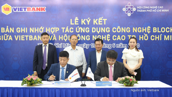 VIETBANK AND HO CHI MINH CITY HIGH-TECH ASSOCIATION SIGN MEMORANDUM OF UNDERSTANDING FOR HIGH-TECH APPLICATION RESEARCH