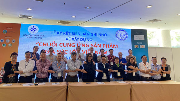 COOPERATION FOR DEVELOPING THE LINKED CHAIN IN LARGE LIVESTOCK FARMING IN VIETNAM