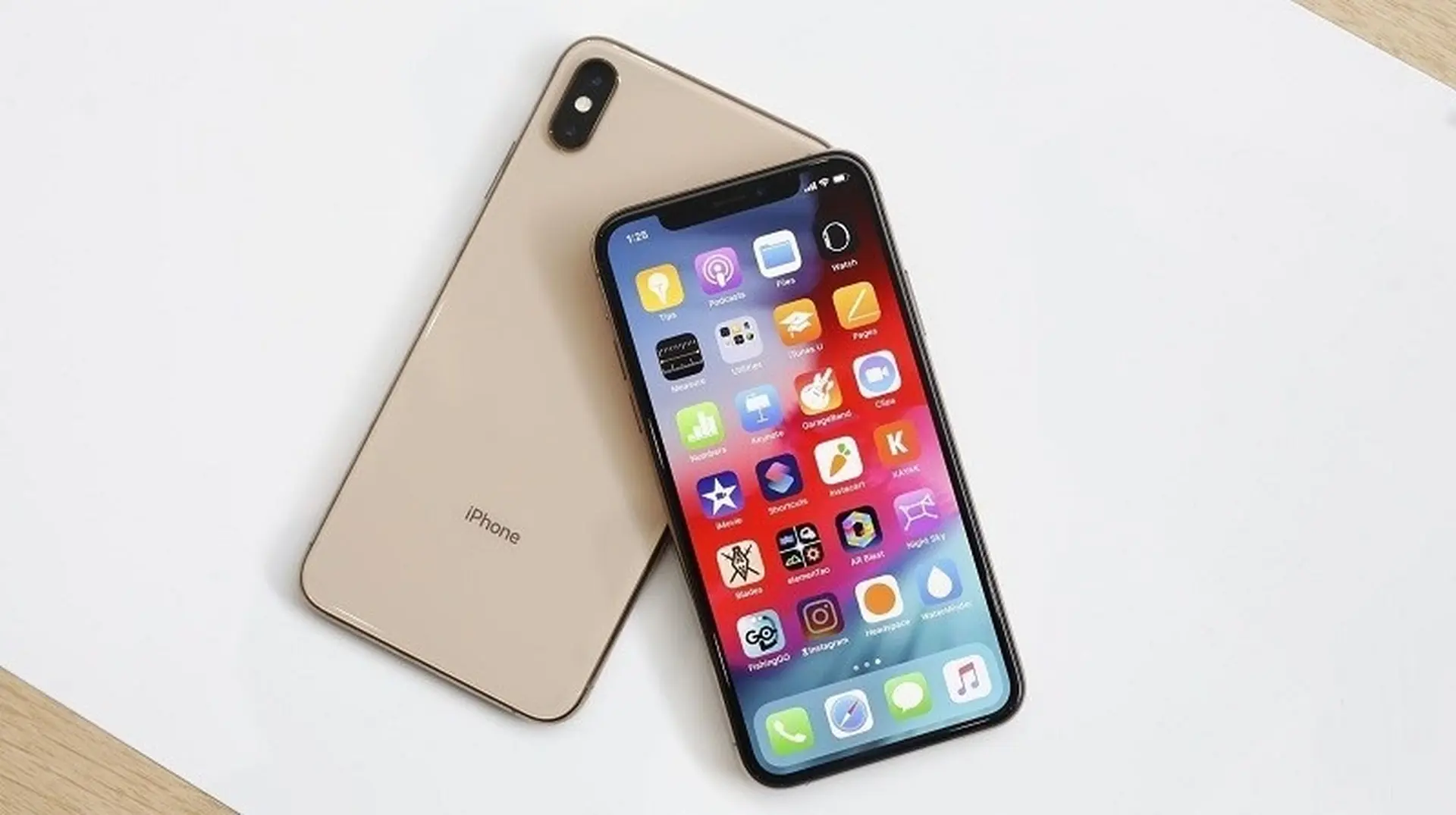 Chiếc iPhone Cũ Nhưng Không Lỗi Thời – Những Lý Do Bạn Nên Chọn XS Max!