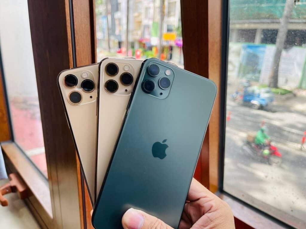 iPhone Lock vs iPhone Quốc tế: Cách phân biệt & Có nên mua không?