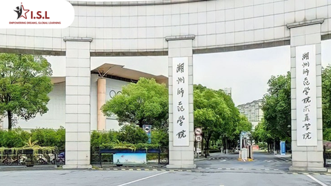 HUZHOU UNIVERSITY - ĐẠI HỌC SƯ PHẠM HỒ CHÂU
