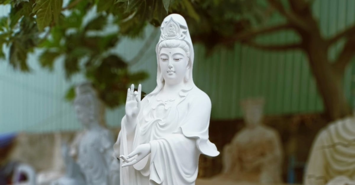Tượng Phật Quan Âm