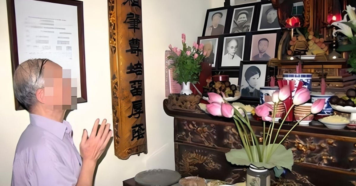 Đặt ảnh thờ gia tiên theo thứ bậc