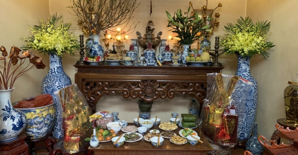 Cách bài trí bàn thờ gia tiên truyền thống