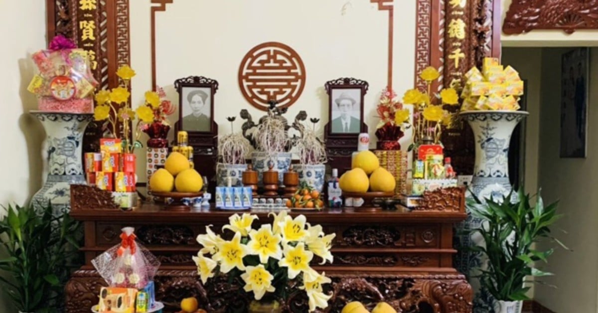 Đặt hình thờ ở độ cao phù hợp trong ngôi nhà