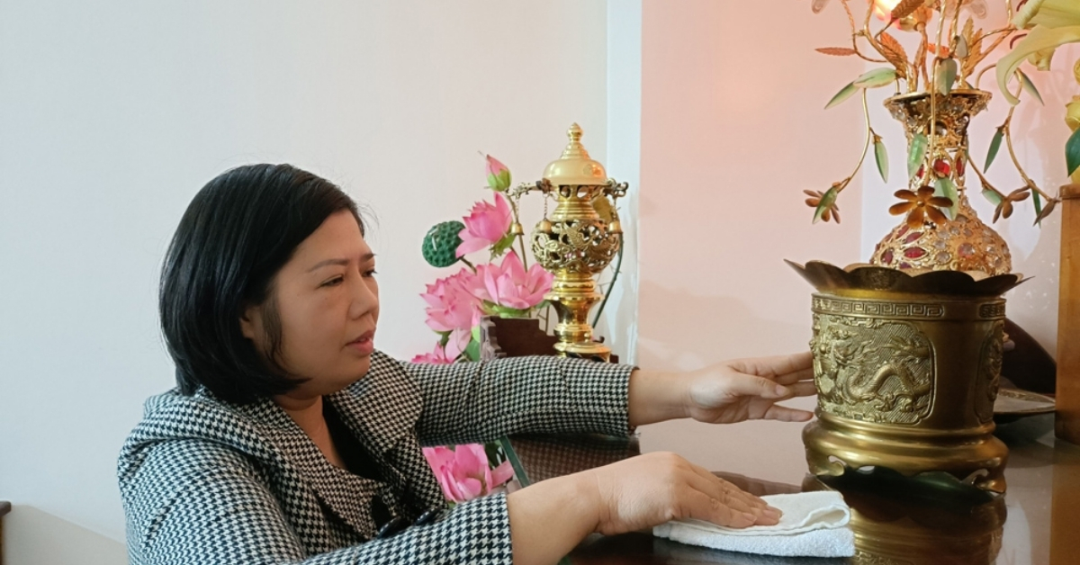 Các vấn đề khi chọn nước lau bàn thờ