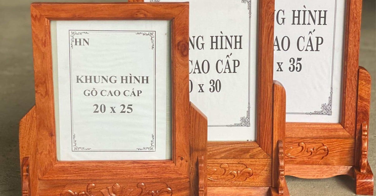 Nên chọn khung ảnh thờ đôi có kích thước phù hợp