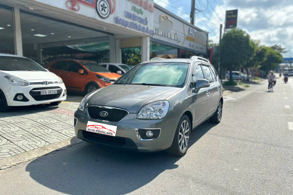 Kia Carens SX 2.0 - 2014