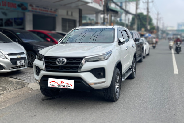 Toyota Fortuner 2.4AT-2022