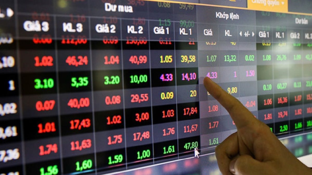 Tháng 9/2024: VN-Index chưa vượt mốc kháng cự 1300, giao dịch trên UPCoM giảm 6,81%
