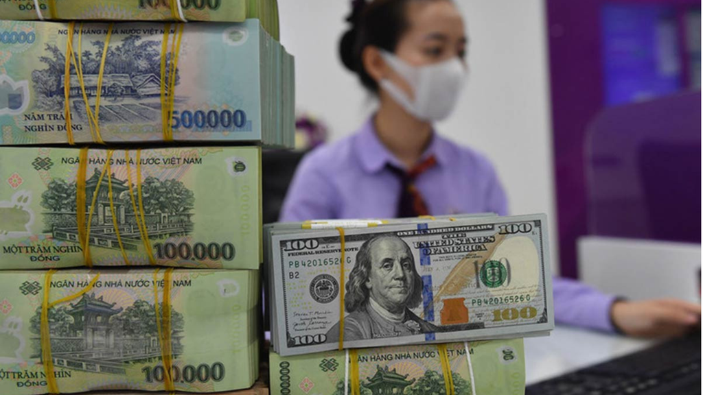 Tỷ giá USD/VND lập đỉnh lịch sử: Yếu tố tác động và biện pháp ứng phó của NHNN