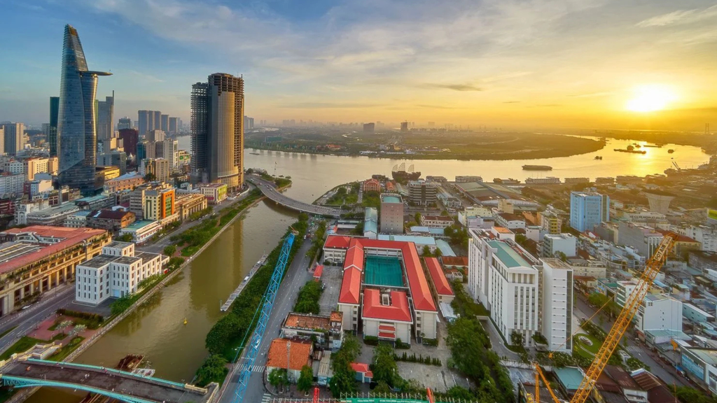 Kinh tế Việt Nam: Cất cánh từ cải cách luật chơi