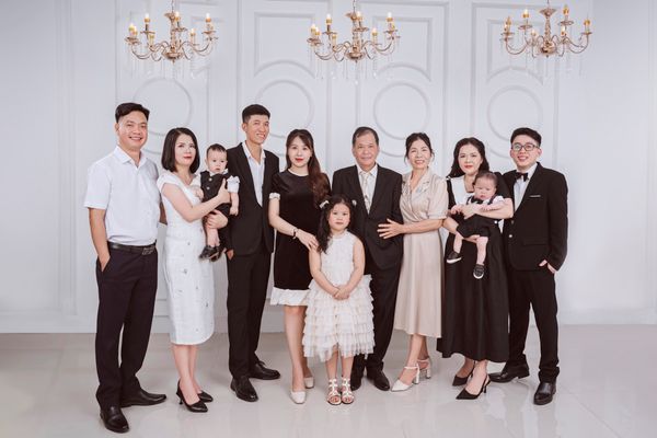 📸 CHỤP HÌNH GIA ĐÌNH – GIỮ LẠI KHOẢNH KHẮC, ĐỂ THƯƠNG MÃI VỀ SAU 💛