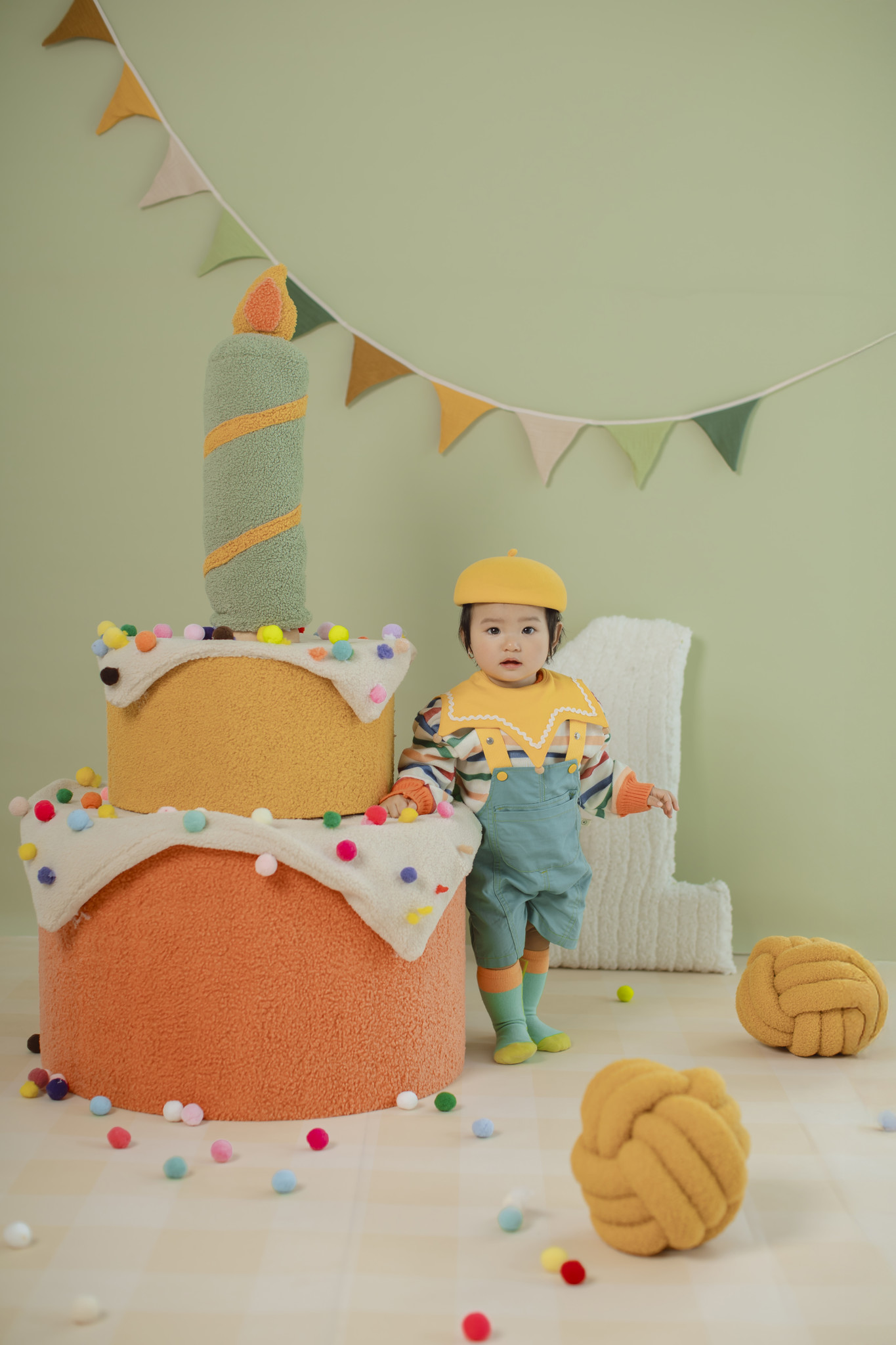 🎂✨ CHỤP HÌNH BÉ YÊU VỚI CONCEPT BÁNH SINH NHẬT KHỔNG LỒ ✨🎂