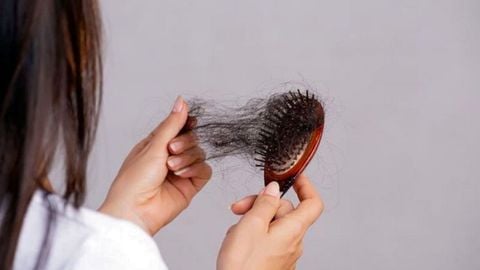 5 CÁCH TRỊ RỤNG TÓC TẠI NHÀ ĐƠN GIẢN VÀ HIỆU QUẢ