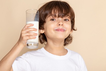 Sữa bột và tác dụng tăng cường sức đề kháng cho trẻ